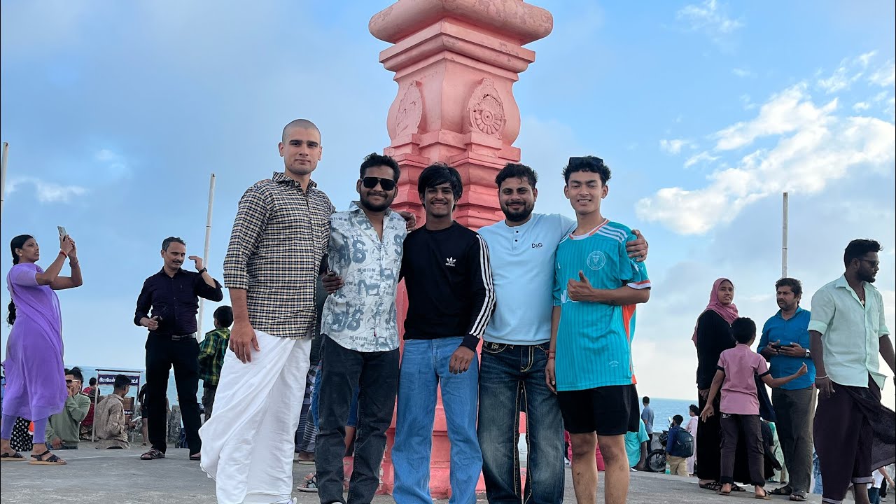 Returning home with full bakchodi 😂