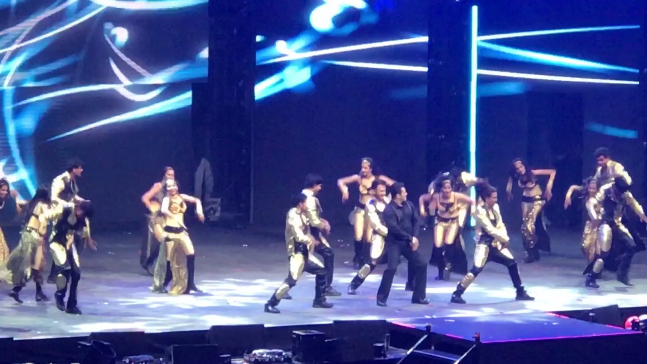 Bipasha basu and salman khan live in Dubai