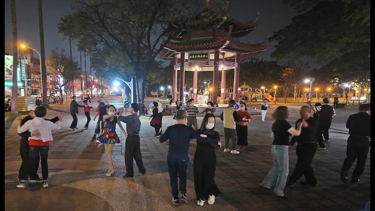 #屏東千禧公園 每週三 晚上七~九點半 #薩克斯風 #Saxophone #吉他 #Guitar #管弦樂 #orchestra #國標舞 #BallroomDance 2026-01-14(三)