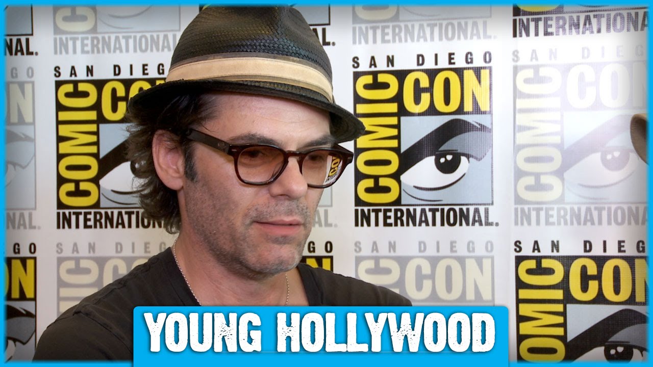 ZOO's Billy Burke, Kristen Connolly, & James Wolk Name Their Fave Animals!