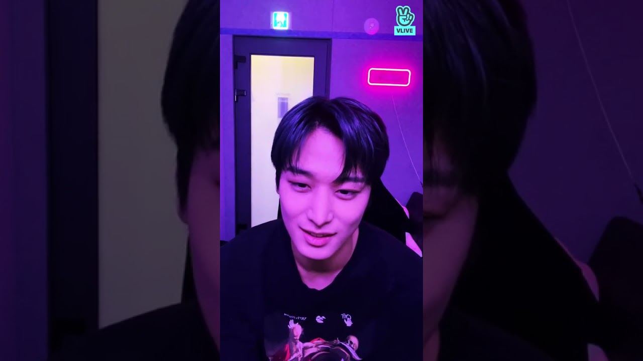 Juyeon Vlive (ENG SUB / INDO SUB) 220113, The Boyz Juyeon, Younghoon, Eric Vlive