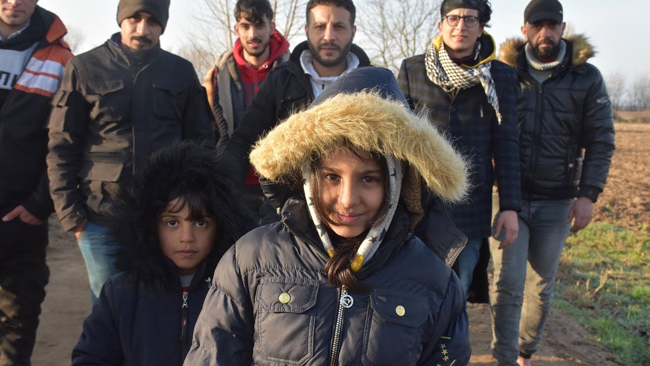 7 yaşındaki Afgan Leyla: Yunan polisi bizi darbetti