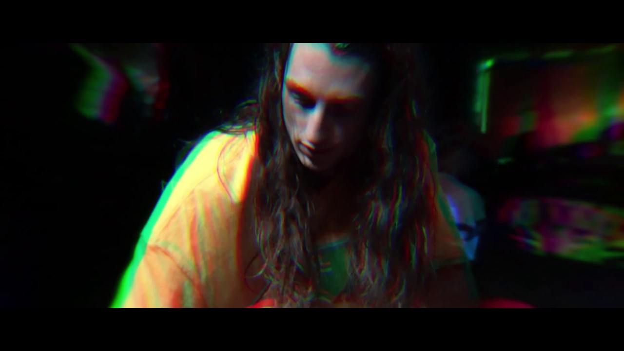'SABELLA - FREE FALLIN [Official Music Video]