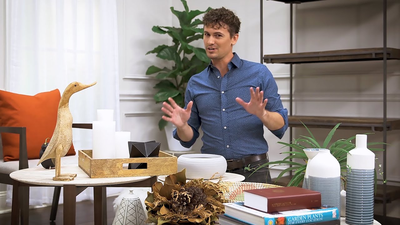 Home Hacks: How to Style a Bookshelf
