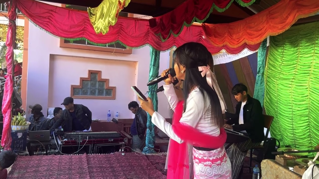လှေတော်သံဖြင့်ထီးတော်တင် - ခင်လေး ၊ ရွှေမန်းဖူးဖူး