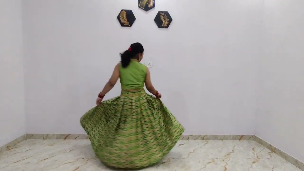 Julam kar daro l Sitam kar Daro I Holi Geet I pooja sharma | bhajan dance