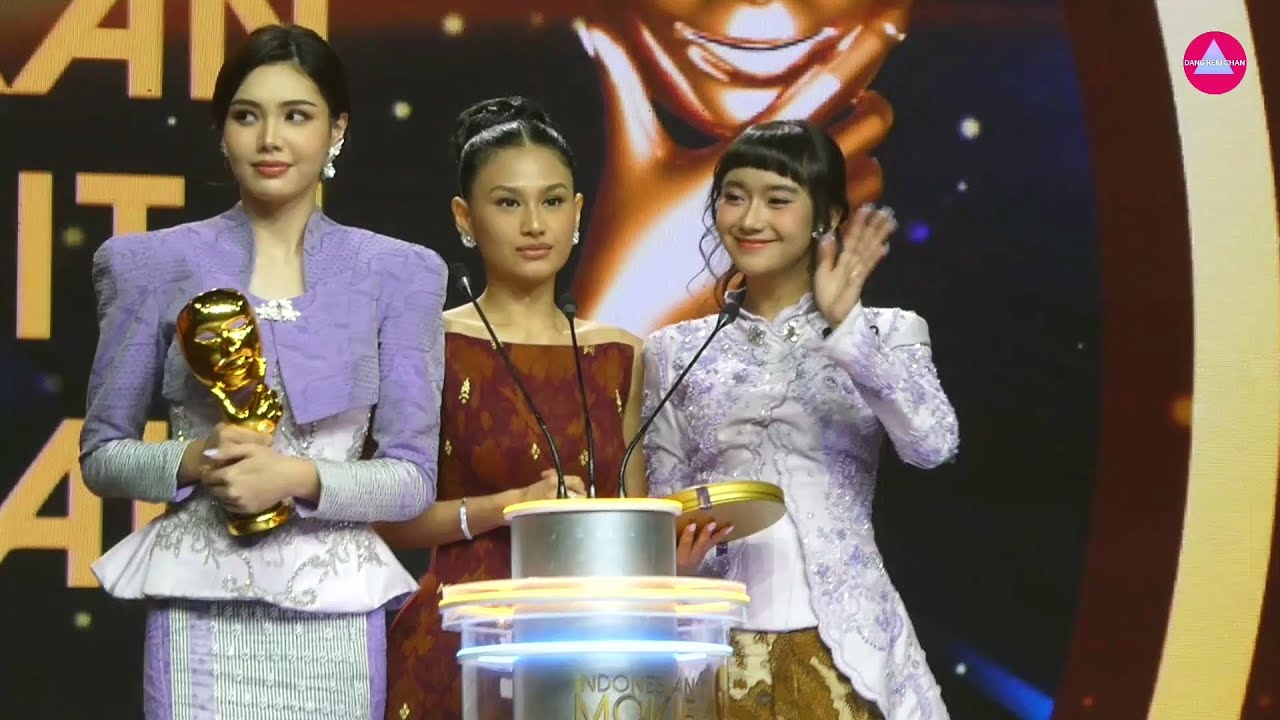 FREYA JKT48 AND FRIENDS MEMBACA PEMENANG NOMINASI