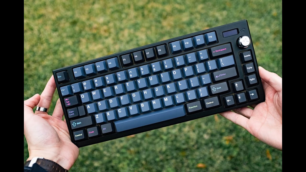 CannonKeys Satisfaction75 + Holy Panda Switches & GMK Dracula | Typing Test