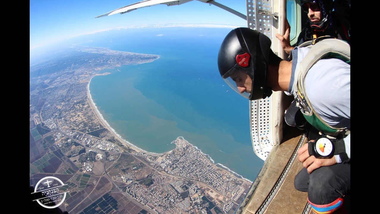 צניחה חופשית הכי גבוה בארץ 15,000 רגל חוף אכזיב - הצנחניה