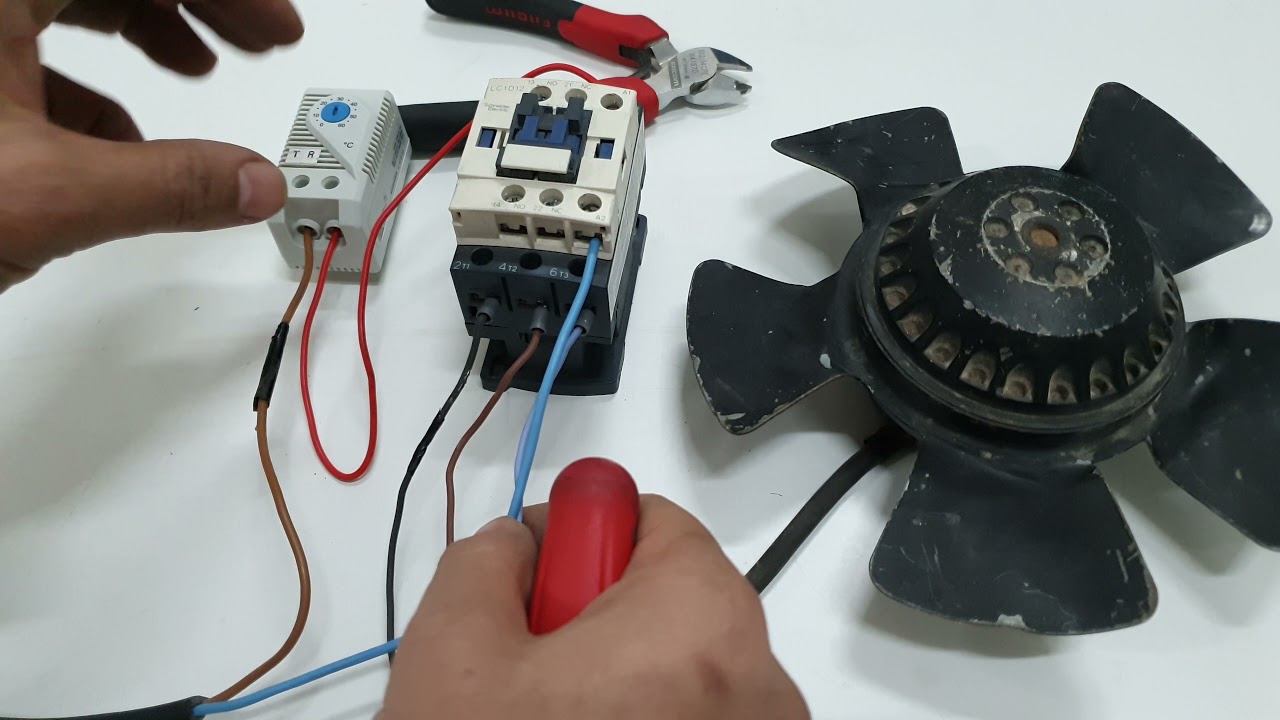 طريقة توصيل تيرموستات مع الكونتاكتور للتحكم في مروحة 380v