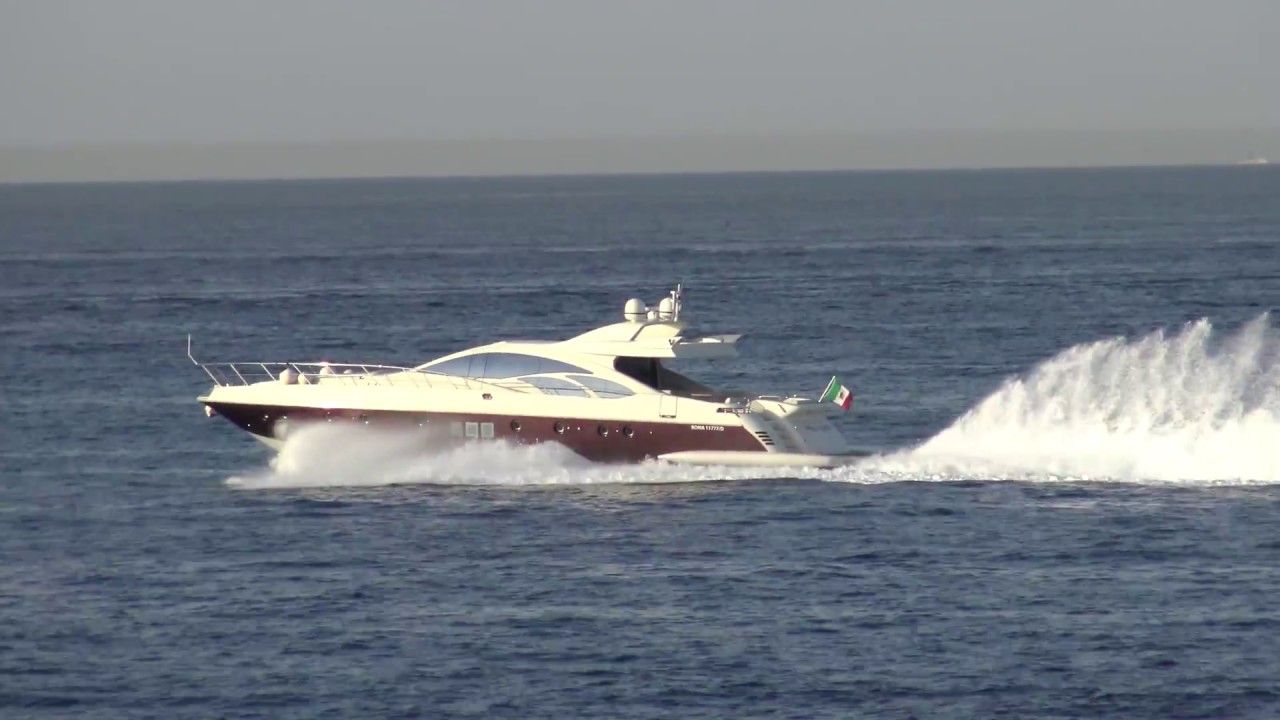 Motor Yacht Azimut 68S