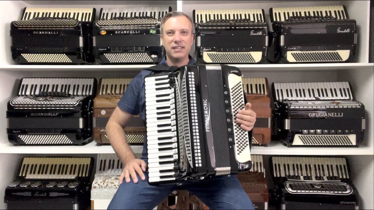 Acordeon Philharmonic - Quarta Polifônica - 13/6 Registros - 49 cm