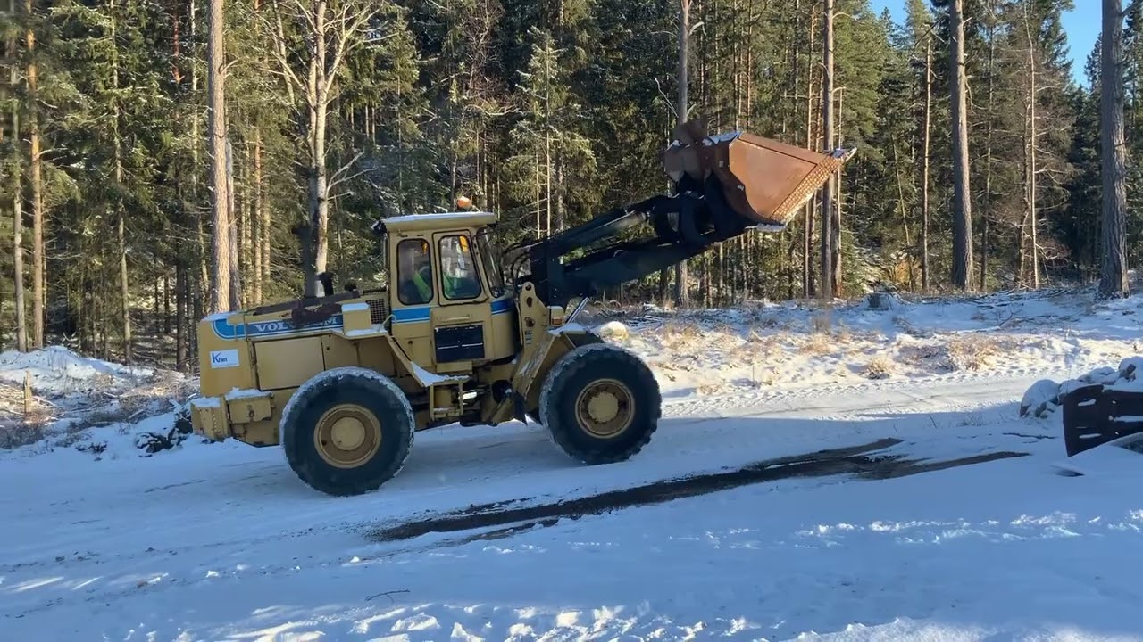 Köp Lastmaskin Volvo BM 4400 på Klaravik