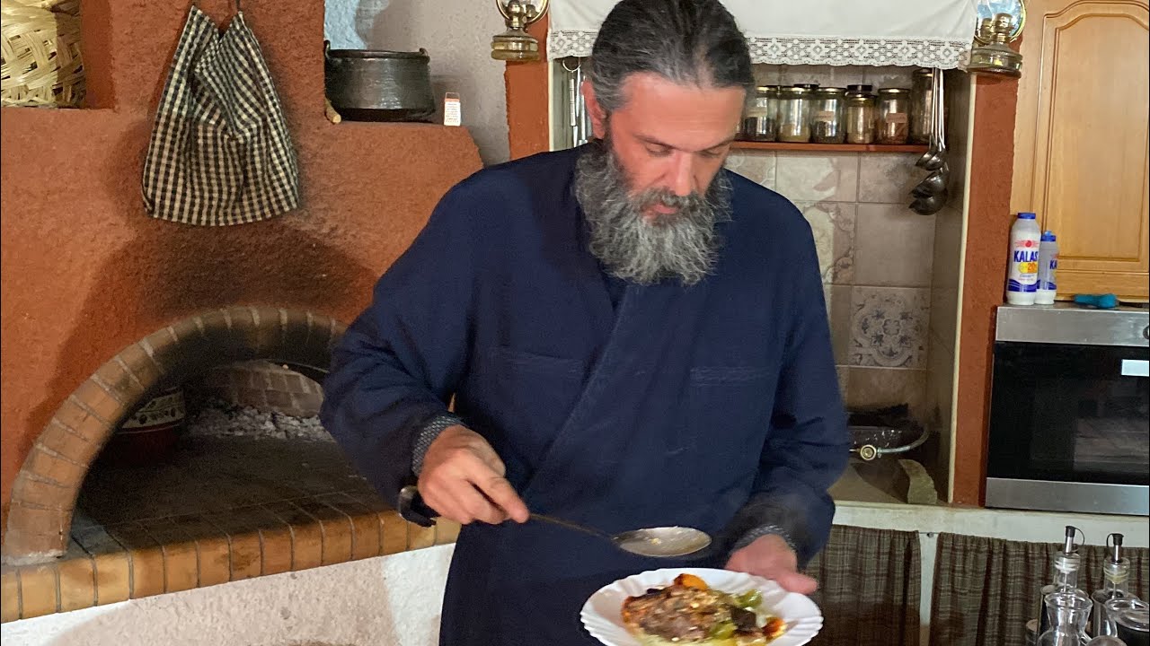 ΧΟΙΡΙΝΟ ΣΤΗ ΓΑΣΤΡΑ (ΕΞΟΧΙΚΟ) ΣΤΟ ΞΥΛΟΦΟΥΡΝΟ ΑΠΟ ΤΟΝ ΓΕΡΟΝΤΑ ΠΑΡΘΕΝΙΟ￼