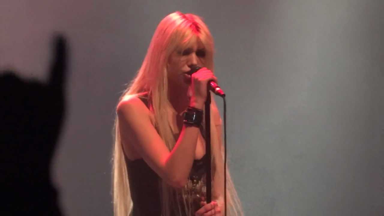 Pretty Reckless Goin' Down Live Montreal 2012 HD 1080P