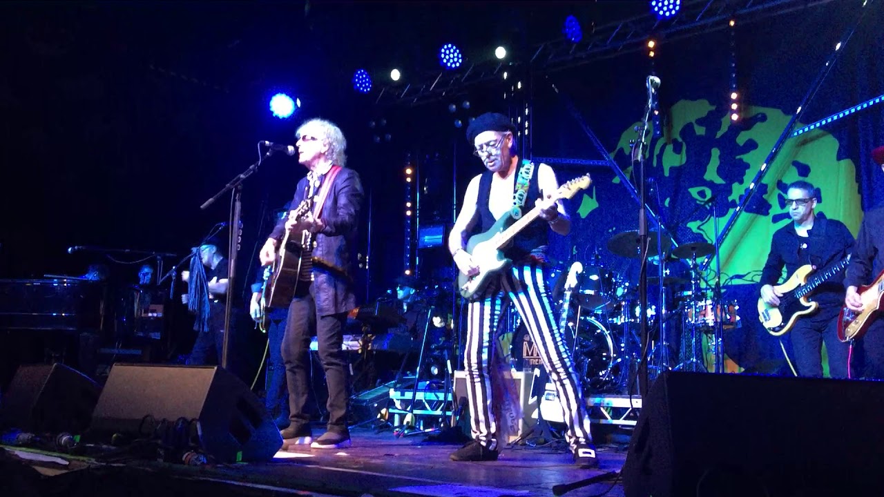 MOTT THE HOOPLE : Saturday Gigs -  All The Young Dudes : BARROWLAND BALLROOM GLASGOW 20/04/19