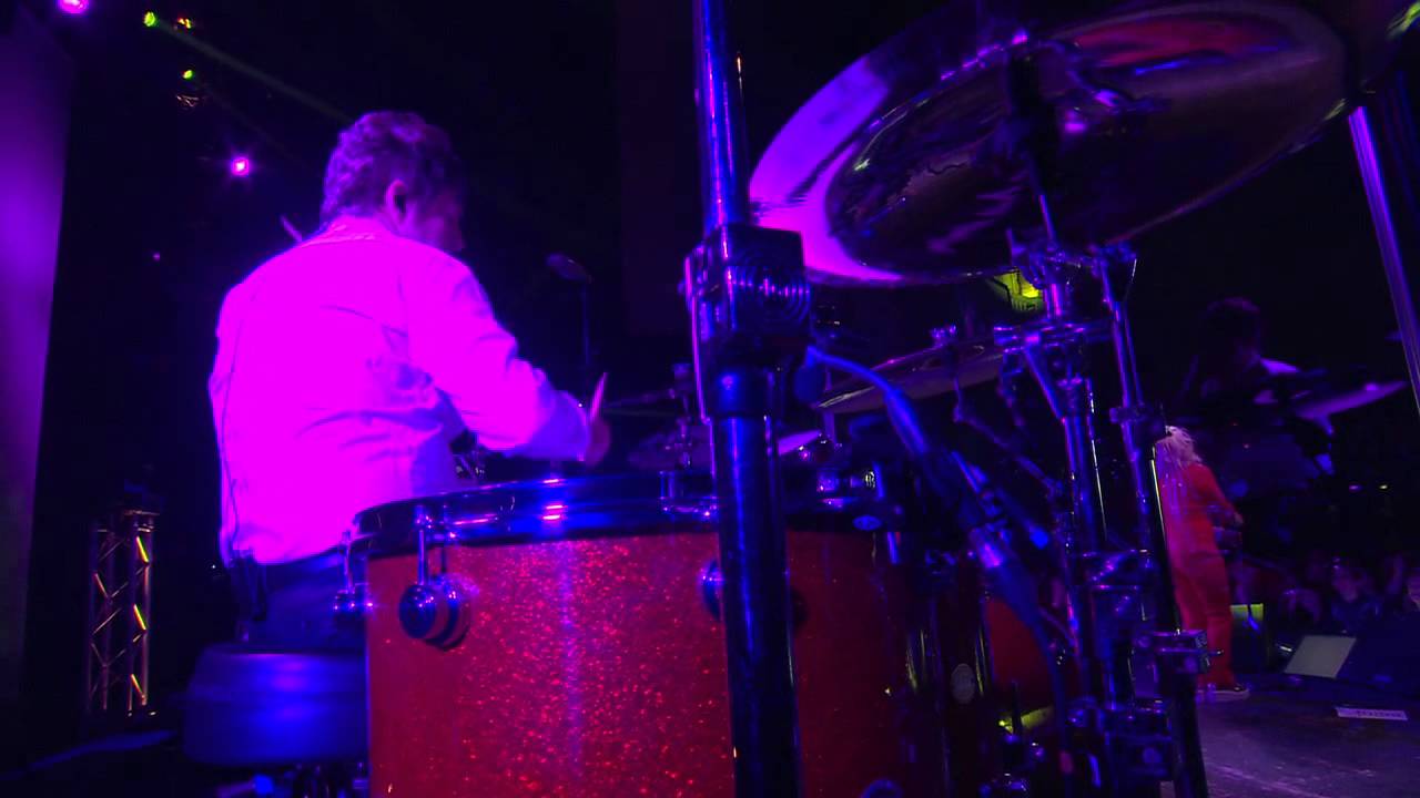 Blondie Play 'Atomic' At The NME Awards 2014