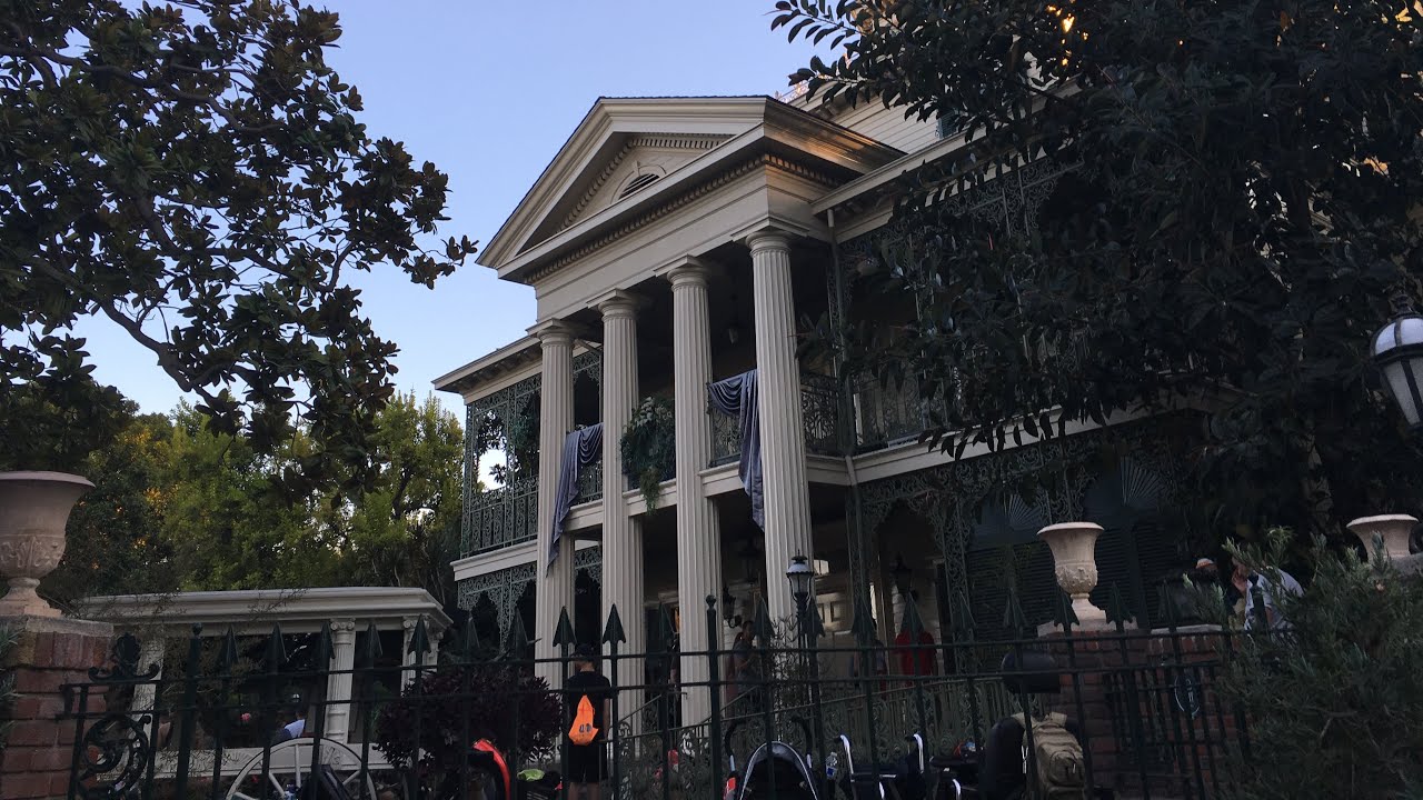 Disneyland Haunted Mansion (2026) #disney #hauntedmansion #amusementpark 