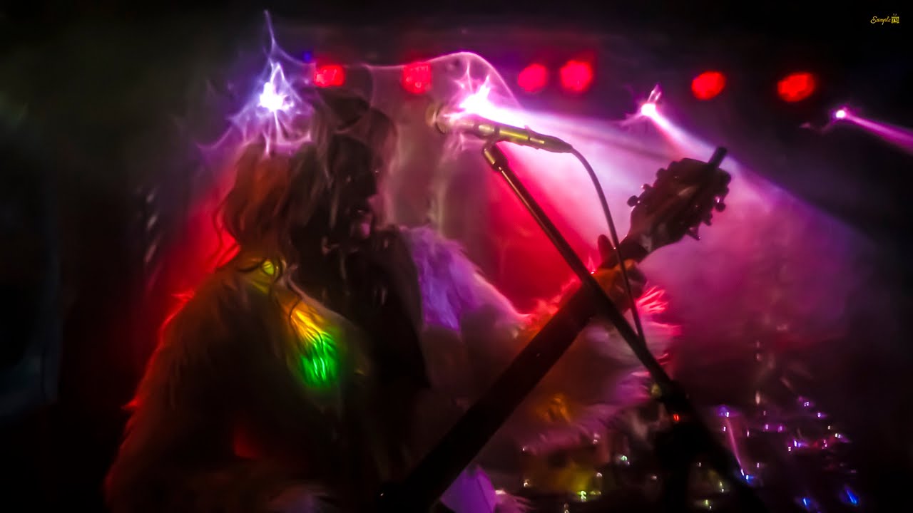 Blood Moon Live in Budapest DREAMLILY