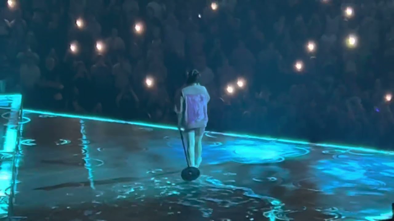 Billie Eilish - idontwannabeyouanymore live at AO Arena Manchester 8th June 2022