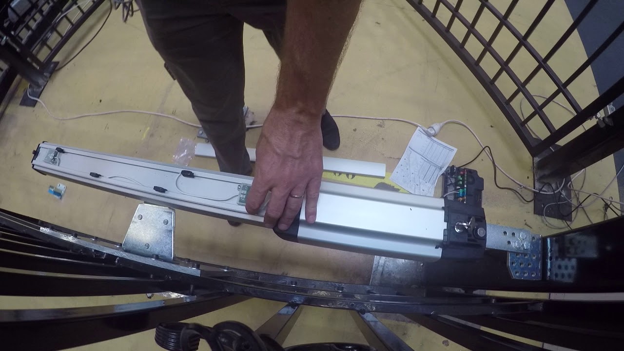 MOTOARE PORTI | Setare capete de cursa Ixengo L 24V 3S