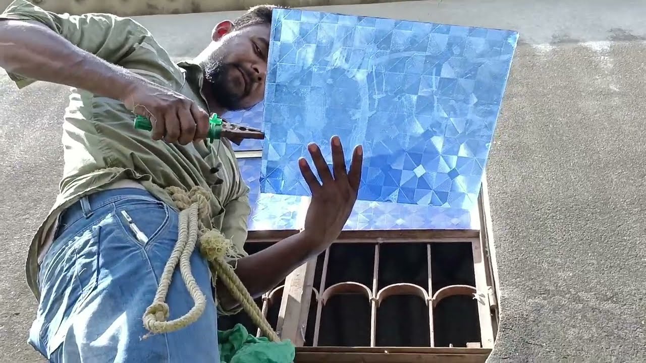 Lohe Ki Window main Glass fiting kaise kare |Iron window glass installation|Silicon se glass fitting