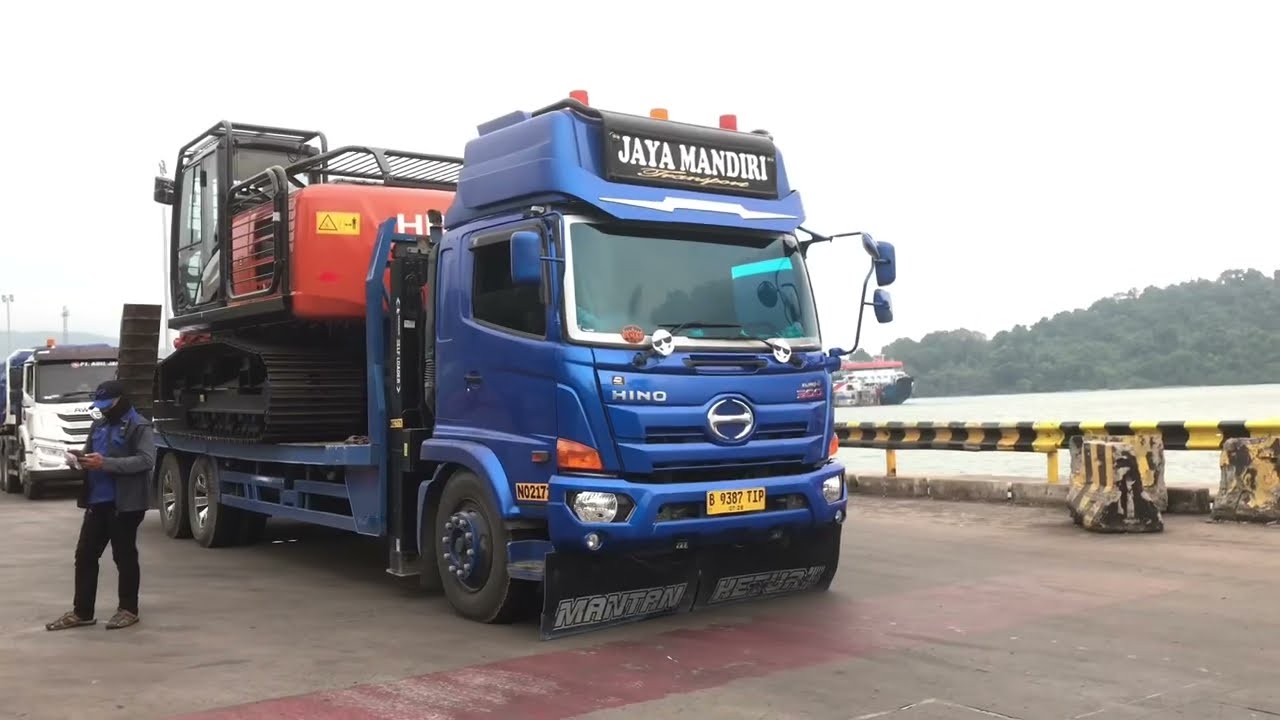 Muat Truk truk gede kekapal  #trukmania 