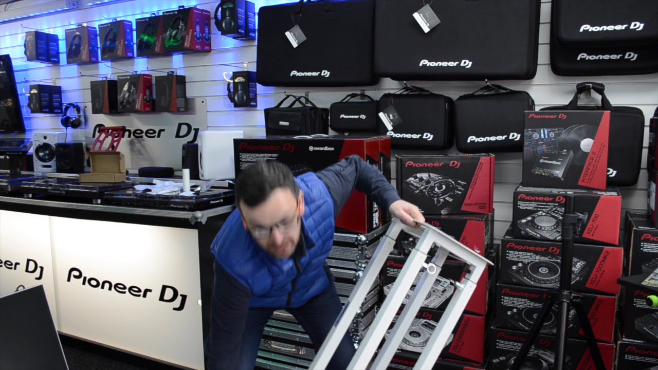win a pair of Novopro PS1XL Podiums
