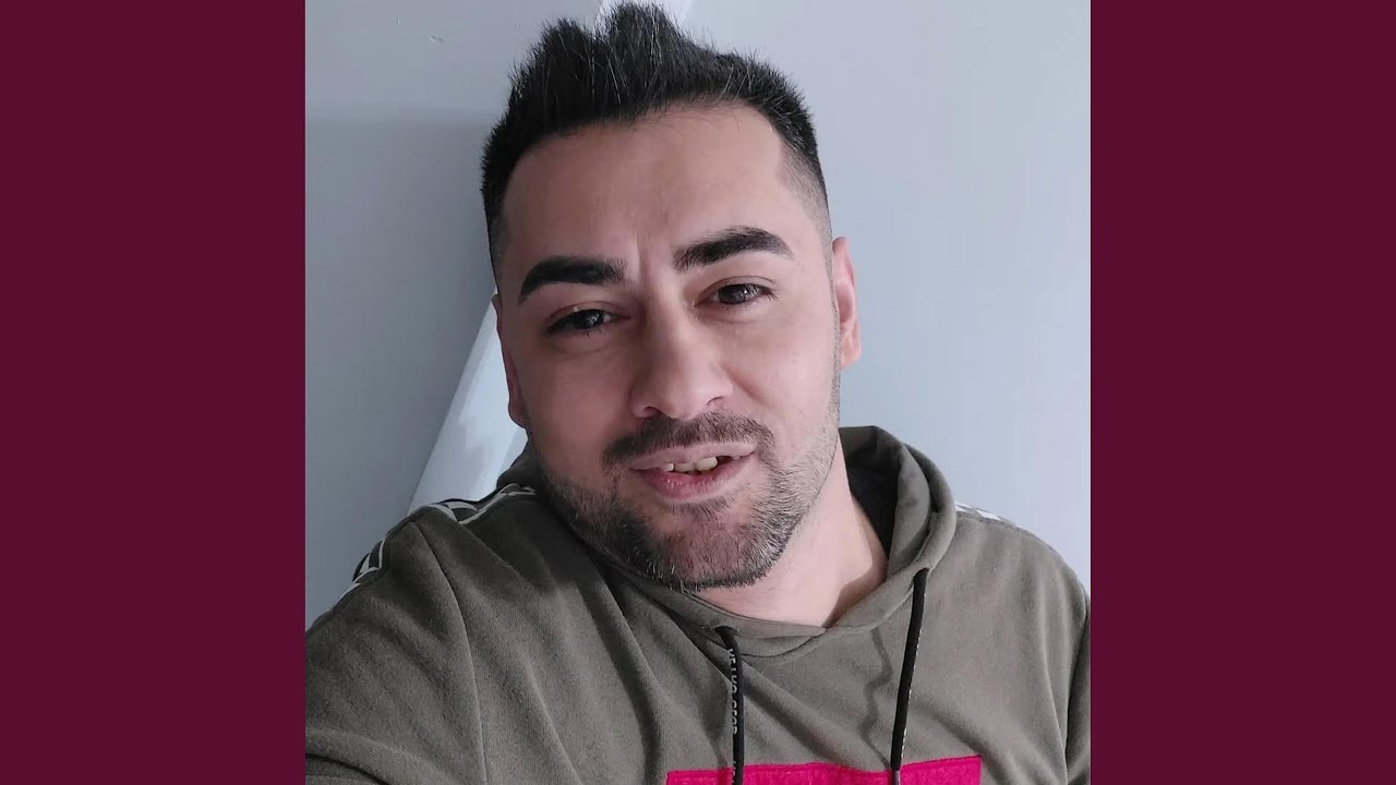 Aşk akıyordu gözlerin de