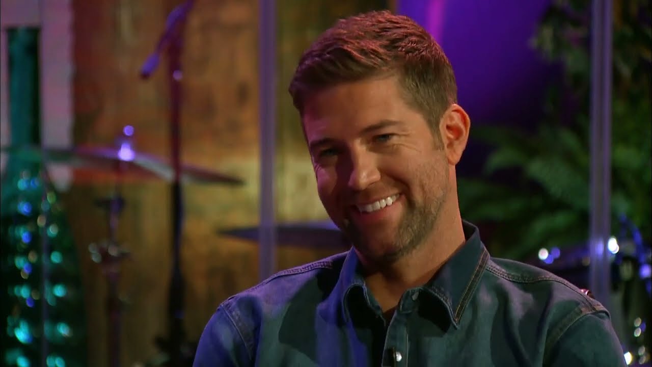 Josh Turner & Bill Gaither - I Serve A Savior
