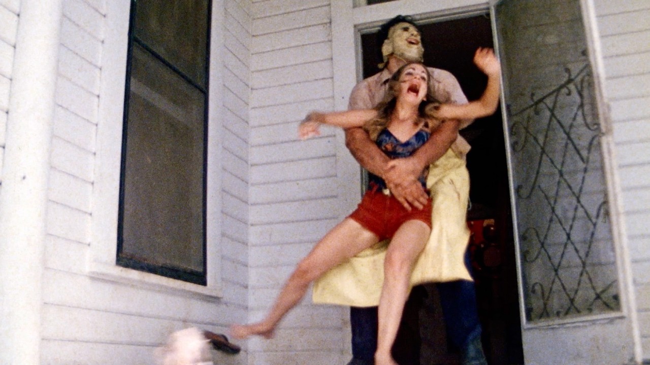 【閲覧注意】スティーヴン・キングも絶望。世界を狂わせた映画『悪魔のいけにえ』50年目の真実／映画『チェイン・リアクションズ』予告編