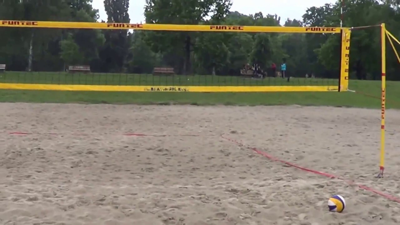 Beachvolleyball: Aufbau einer transportablen Netzanlage (FUNTEC)