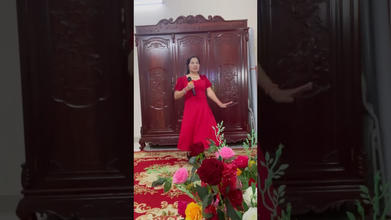Hoa dương bài Em đi trên cỏ non