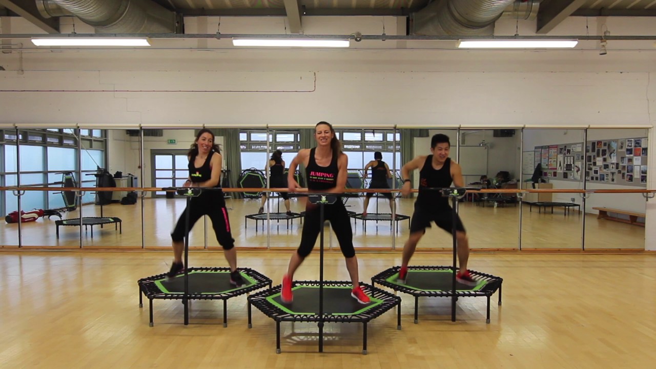 Jumpingwithus - Jumping Fitness - JWU Core - Andrea