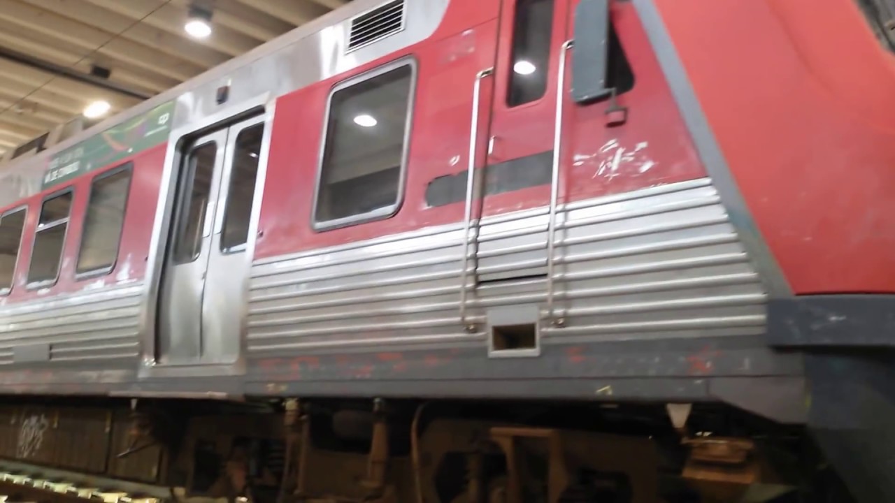Vídeo inédito. UQE 2401 Siemens na oficina do Porto. Unidade de manutenção de alta velocidade.