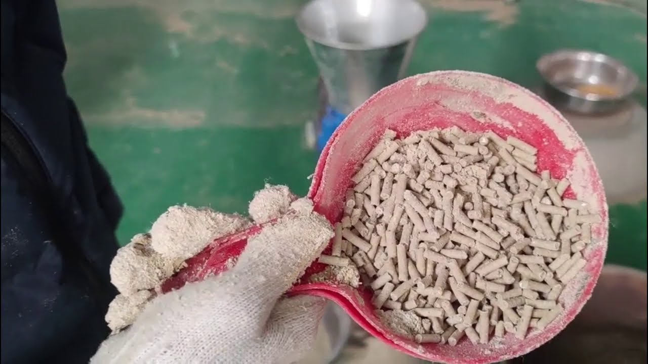 Small feed granulator machine test in the factory