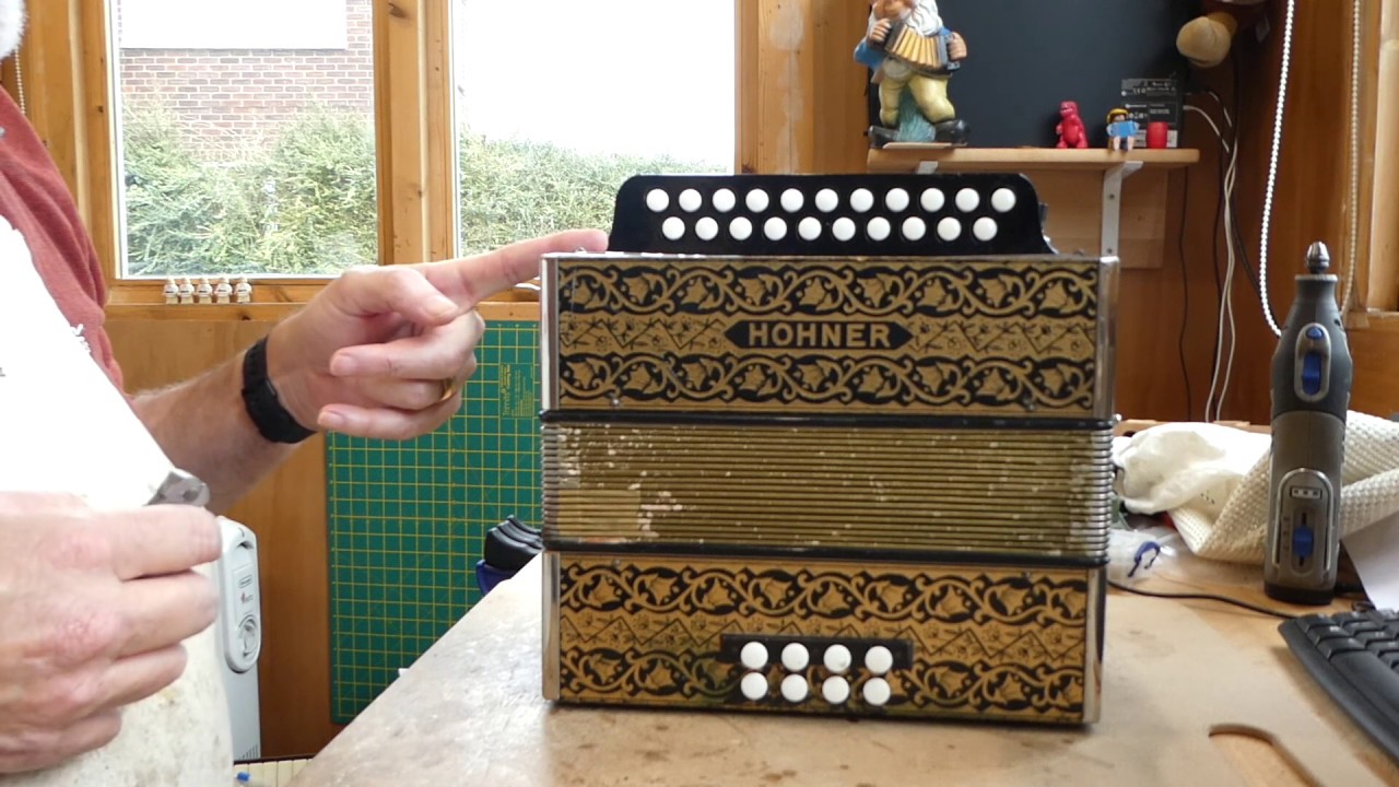 Hot Rod a Hohner Episode 2 - Reface Treble Pallets