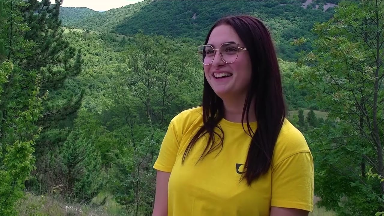 HRONIKA SBIZS 446: Gračačka poštarka u pohodu ličkim selima
