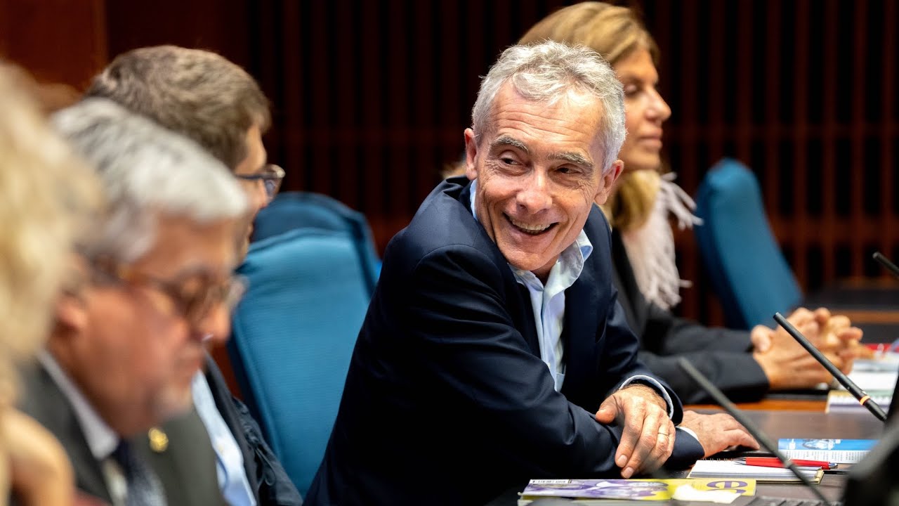 Tito Boeri - Possiamo governare l’intelligenza artificiale?