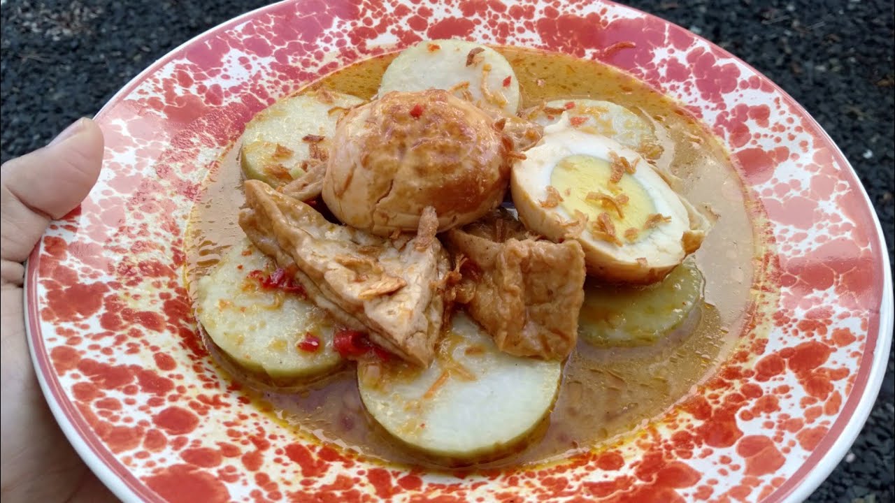 Resep Lontong Semur Tahu Telur Kota Pati