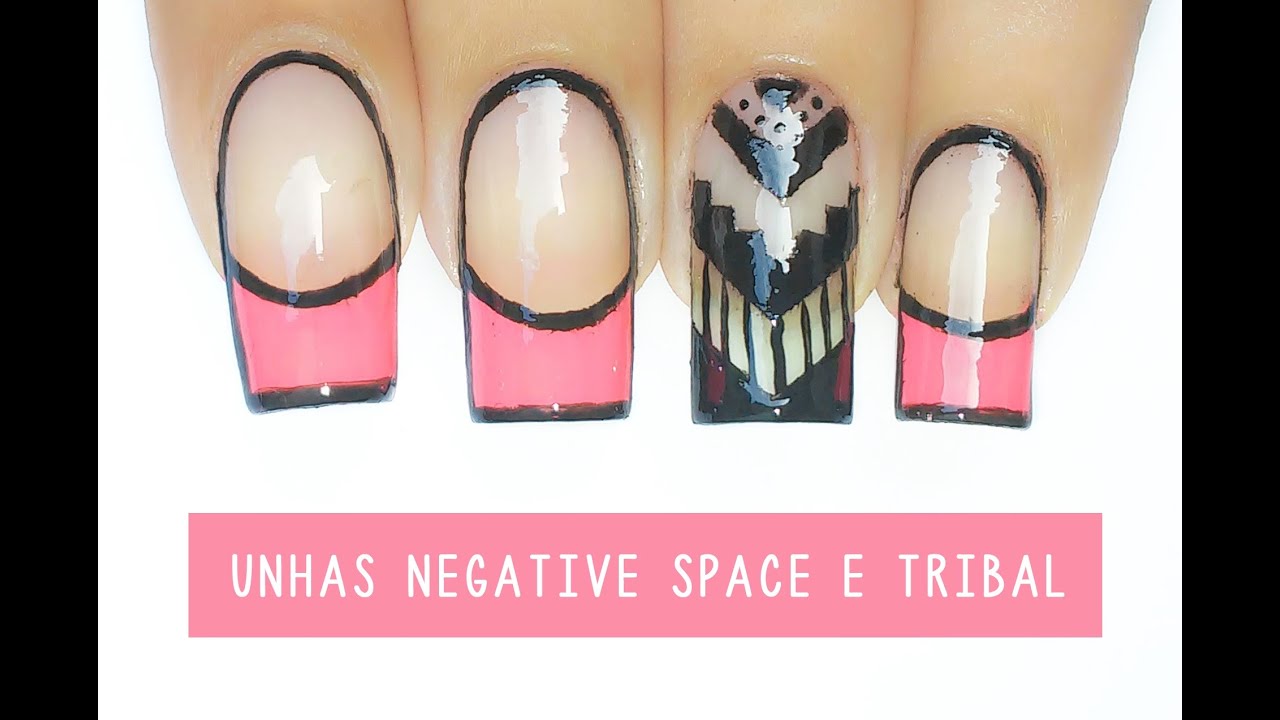Unhas Decoradas Negative Space com Tribal