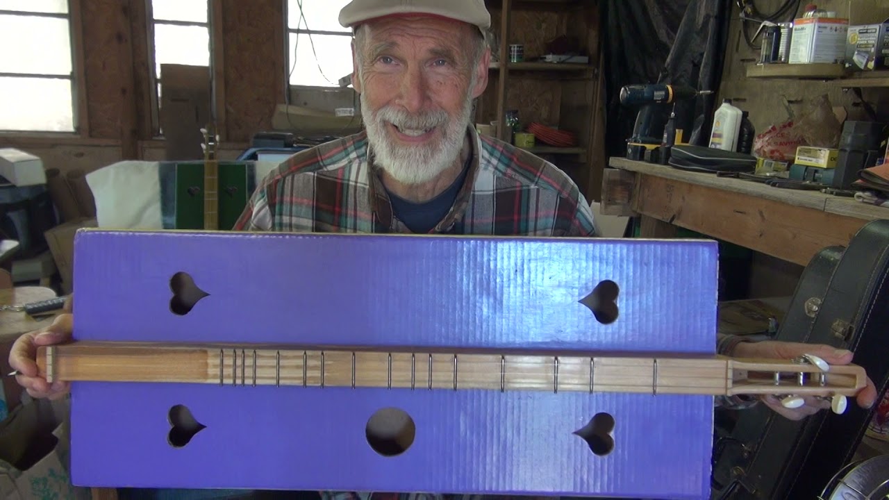 Dulcimer demo: wooden dulcimer vs cardboard dulcimer