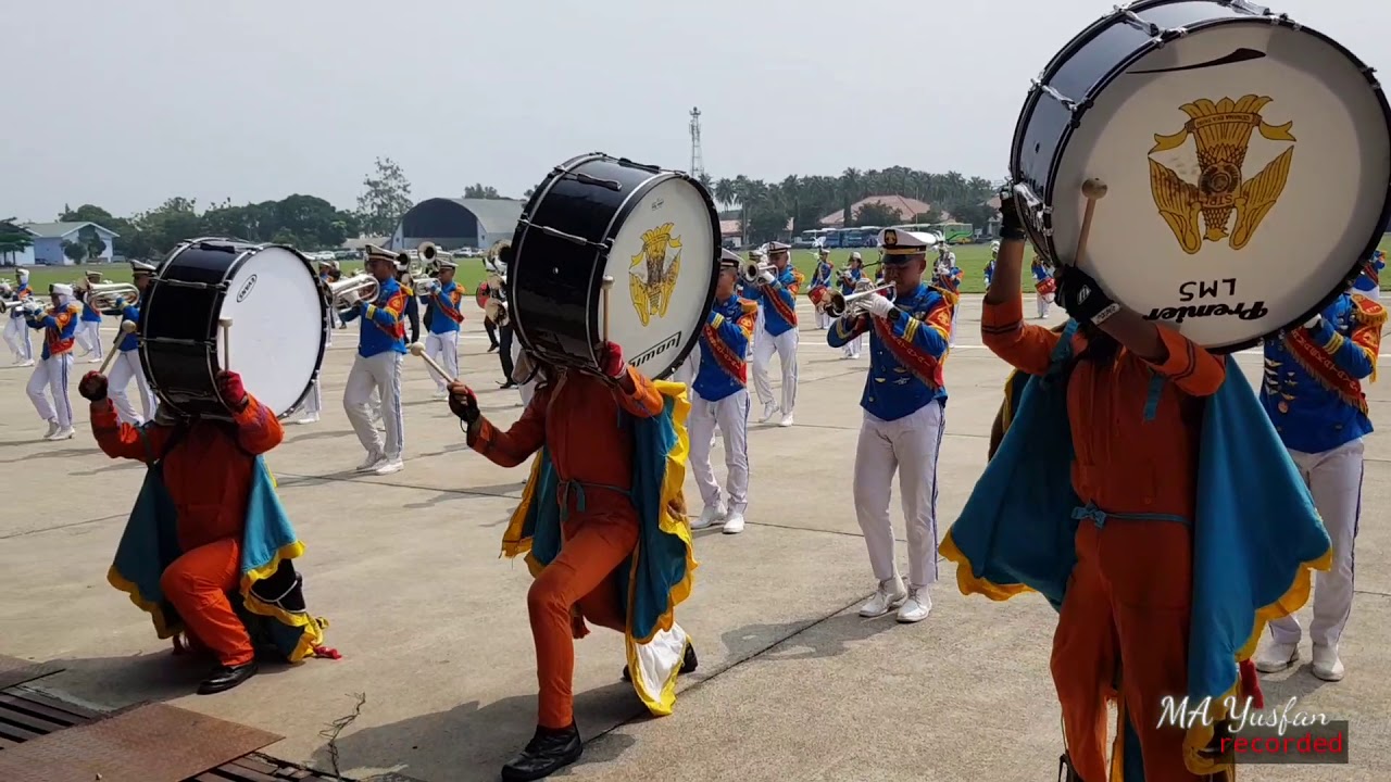 Penampilan Marching Band STPI Curug Military Style pada Dirgantara Marching Band Competition 2019