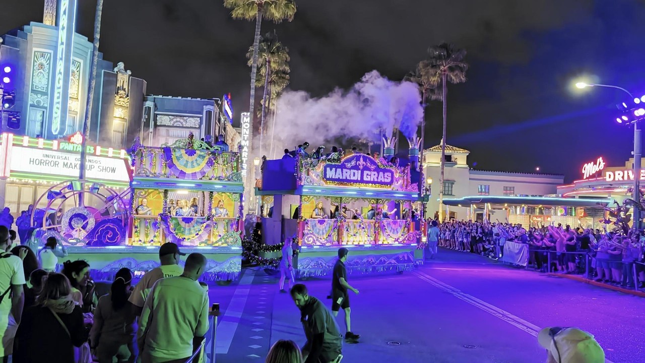Universal's Mardi Gras Parade 2026 - Stunning LED Floats (4K 60FPS) | Universal Studios Florida