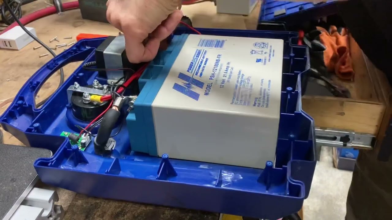 JNC 660 ￼ Battery Replacement