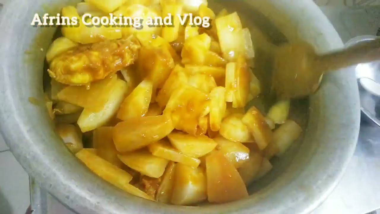 শীতের জনপ্রিয় সজ্বি মূলা দিয়ে চিংড়ি মাছের এই রেসিপিটি হাত চেটেপুটে খাওয়ার মতো।Radish with prawn