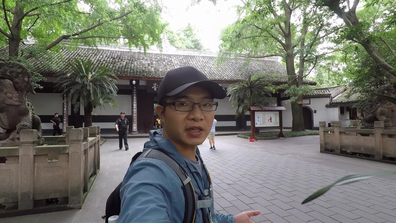 成都杜甫草堂，杜甫曾在此居住四年，带大家看看草屋故居