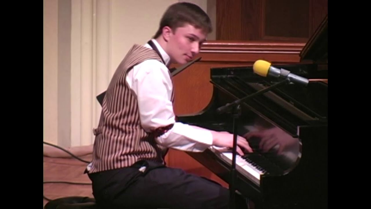 "Bluin' the Black Keys", Novelty Piano Performed by Adam Swanson Age 16 in Muscatine, IA  2008