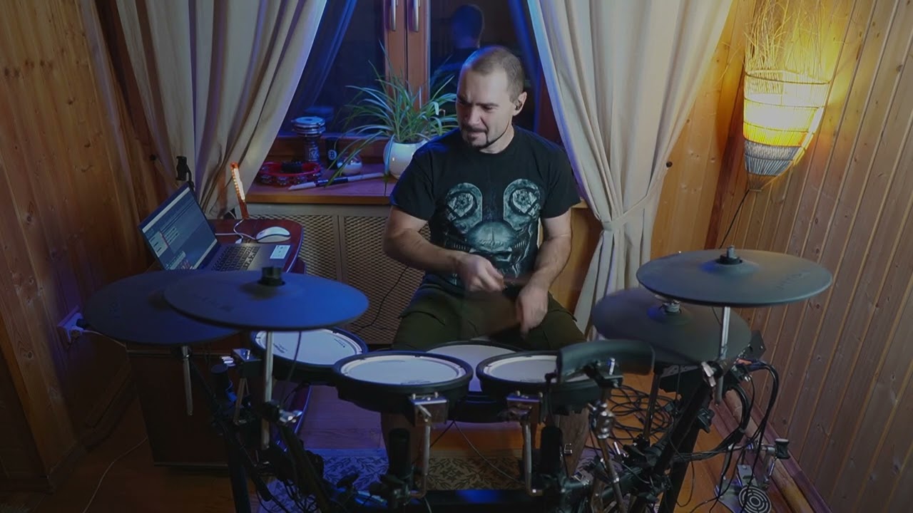 Dream evil - the book of heavy metal (cover)