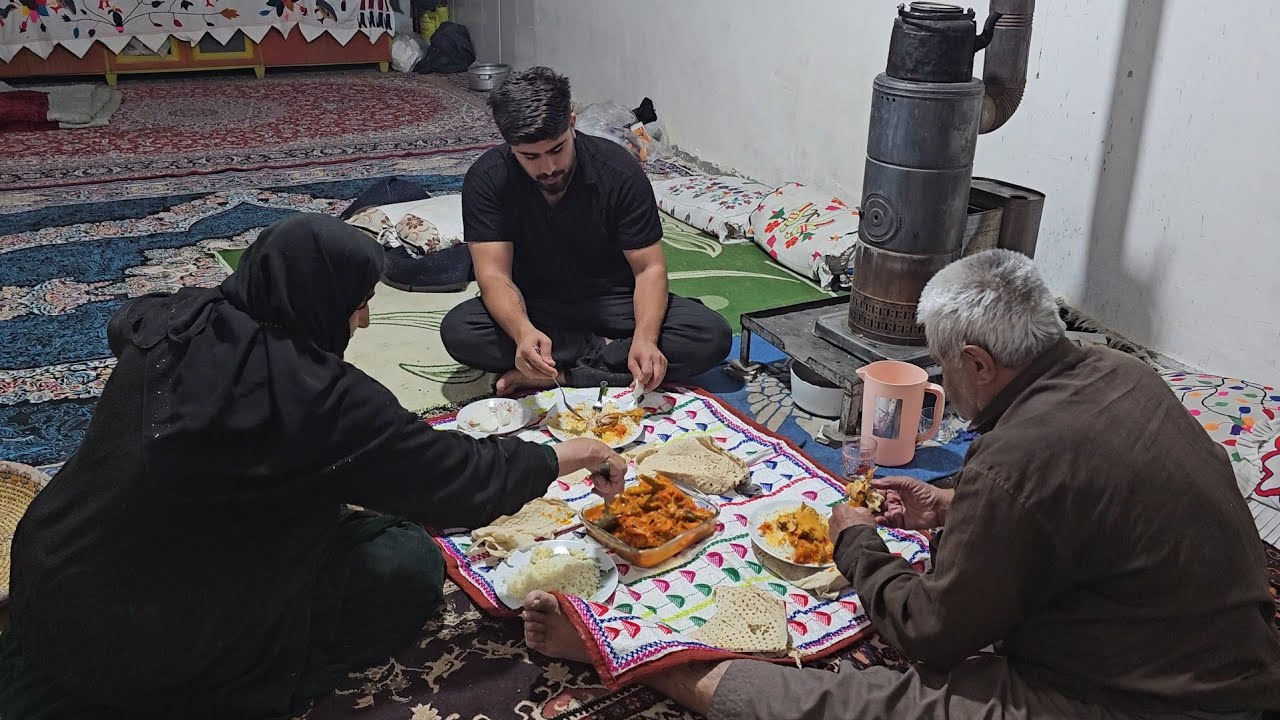Village Documentary: Saleh&rsquo;s Devotion to Parents & Mom&rsquo;s Traditional Cooking Over a Wood Fire! 🌲🍲👵
